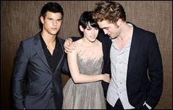 Twilight Robert Pattinson & Kristen Stewart & Taylor Lautner 