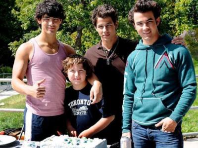 Jonas Brothers