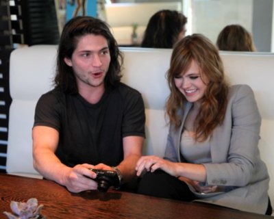 Thomas McDonell and Aimee Teegarden