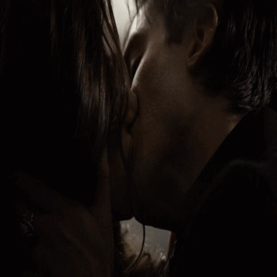 The Vampire Diaries kiss
