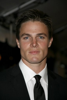 Stephen Amell