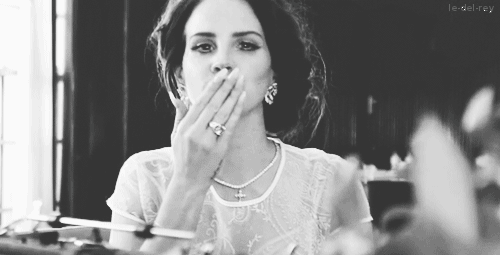 Lana Del Rey blowing kiss