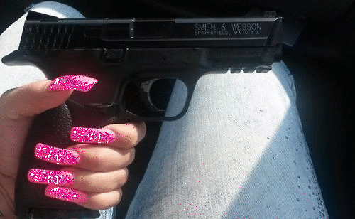 Sparkle pink nails Gun