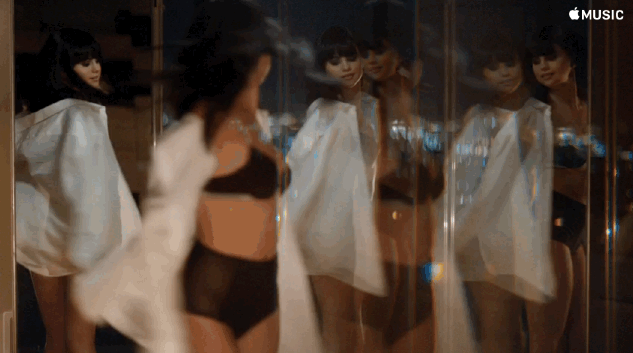 Selena Gomez Sexy Dance