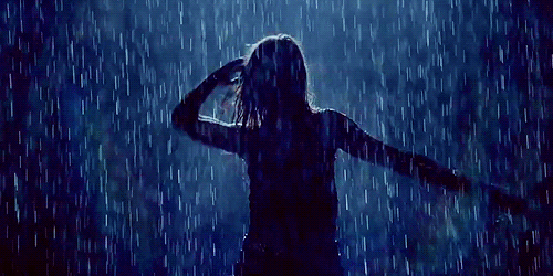 Selena Gomez Dancing in the Rain