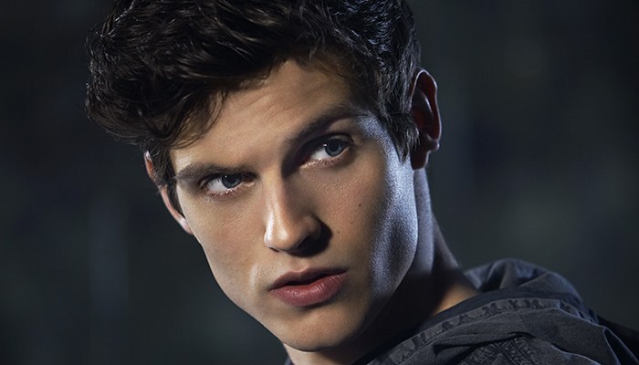 Daniel Sharman