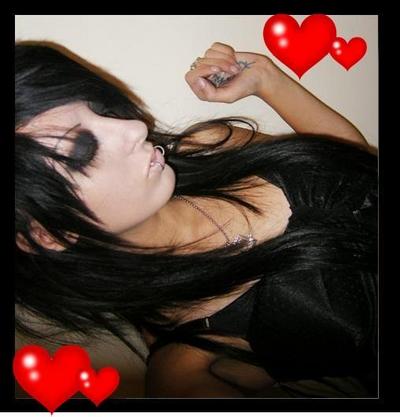 emo princess, red hearts